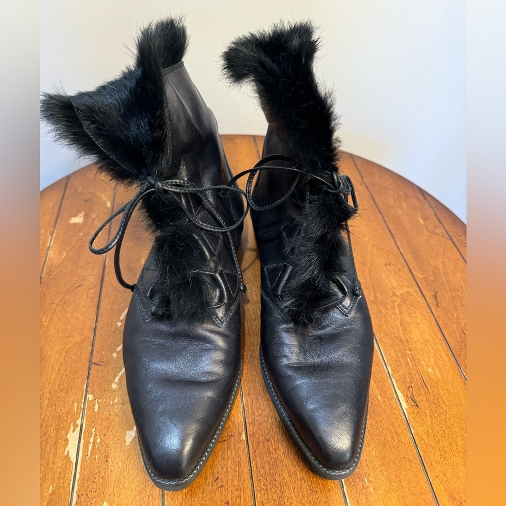 Stuart Weitzman Black Faux Fur Lined Lace Up‎ Leather Ankle Booties 7.5AA…